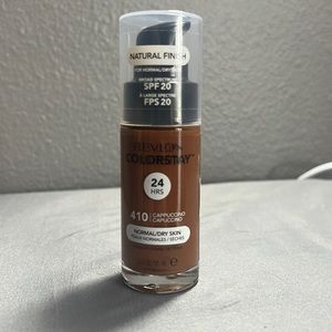NWT 410 cappuccino Revlon colors stay liquid foundation, 24 hours